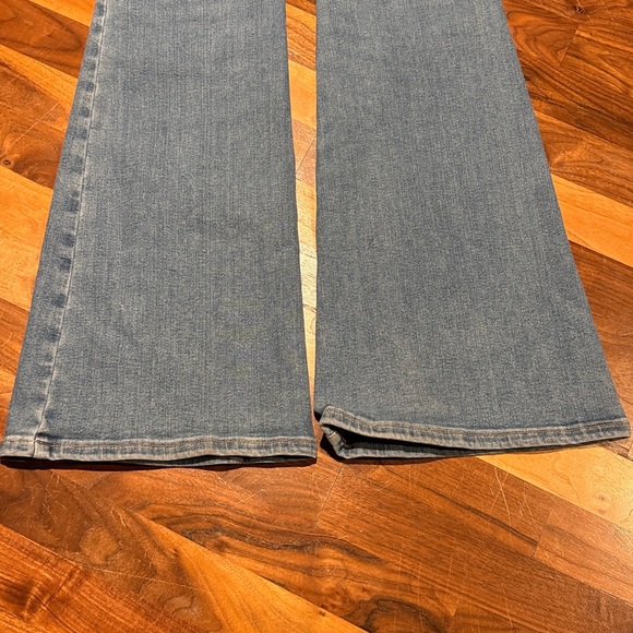 We the Free People Jayde Flare Jeans - Picture 11 of 11